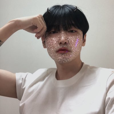 ijunearth's profile picture. i'm just a memer