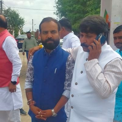 नमस्ते सदा वत्सले मातृभूमे इति,
🚩राष्ट्रीय स्वयंसेवक संघ(R.S.S.)🚩
भारतीय जनता पार्टी (B.J.P.)
तेरा वैभव अमर रहे माँ, हम दिन चार रहें ना रहें🙏जय राम🙏