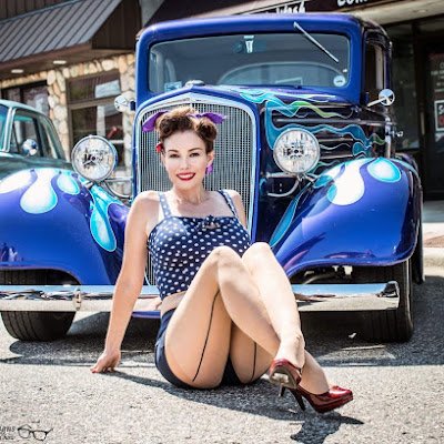 VintageVixen19's profile picture. 