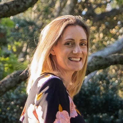 Passionate Mum, Educational Professional, and Beach Lover. Keen to discover, share, question and collaborate in the name of learning.
