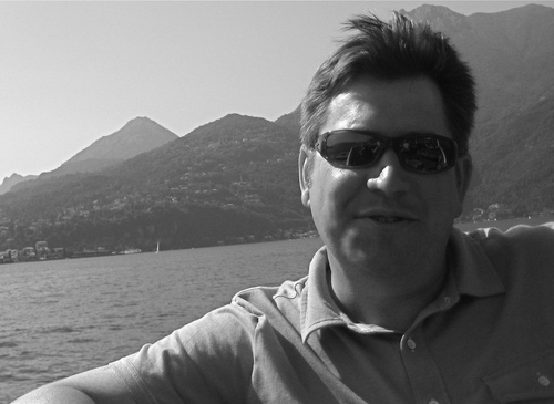 Dad, Golfer, Technology Geek, Travel Enthusiast, DMB follower, and other random time wasting activities