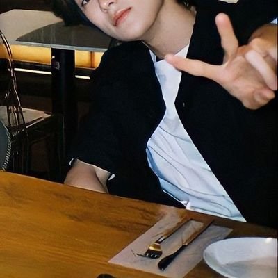 Suka baca AU, tpi juga suka kamu
TAPI PALING SUKA JAEHYUN🤬💕
