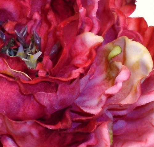 Blissfulsilks's profile picture. The BEST selection of silk flowers, wedding flowers, artificial flowers and greenery on Etsy at the BEST prices!! Blissfulsilks on Etsy!