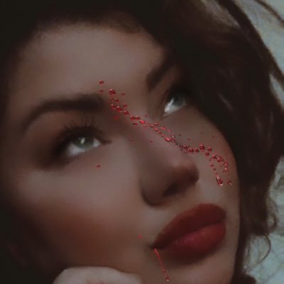 Kaylee_Iris's profile picture. 