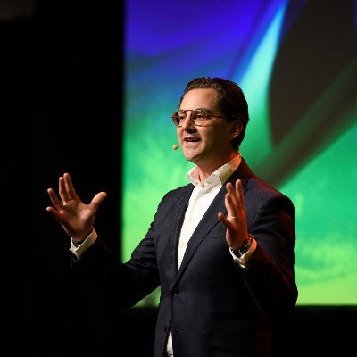@SignifyNL Public & Government Affairs | Sustainability | DGBC | Circle Economy | Marathon | Change | Connect People | Smart | Ambitious