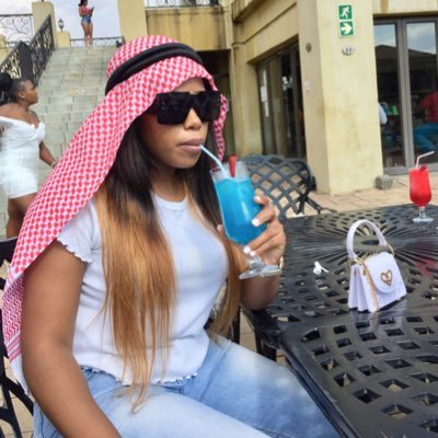 SuperKhanyi's profile picture. 