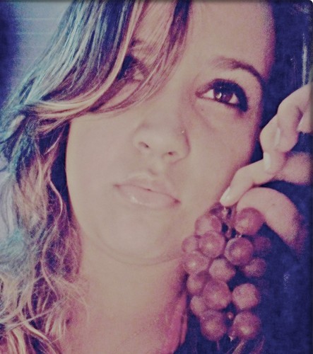 → Por dentro uma personalidade minha
                → Por fora um conceito teu!