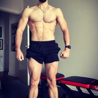 London, UK based. into fitness bodybuilding and muscle growth. Follow my growth journey. it is me on the profile pic. I RT athletes that I love.
