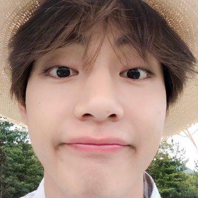 iwishiwerev's profile picture. taekook + nicole = ♡                                                               
@xxyuugurexx's #TAEKOOK archive