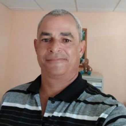 func_s's profile picture. Joven Médico Cubano que defiende su Revolución