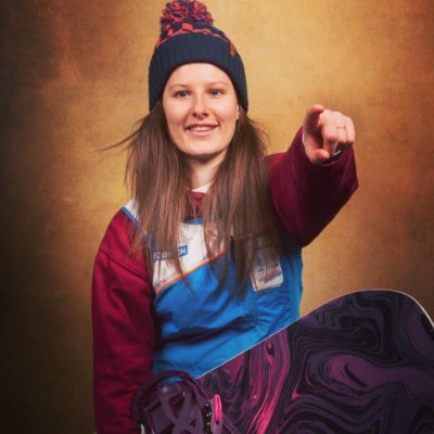 Christelle_lbne's profile picture. 📌95 ; 05🏂#Snowboard 🏀#Basket 🏊🏼‍♂️#Natation 🏸#Badminton 📚#Managementsport, #communication. « L’avenir appartient à ceux qui se lèvent tôt »