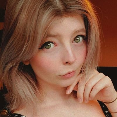 ✨ Graphic designer, photographer & video editor ✨ Overwatch 2 gremlin 👺