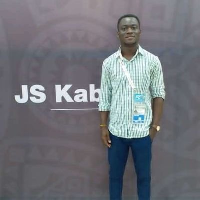 Journaliste Ouest Foot Afrique, consultant sportif, Membre de l'Association des Journalistes Sportifs du Togo (AJST).