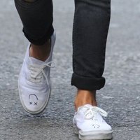 louis walking(@louisrunway) 's Twitter Profileg