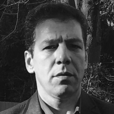 RoshanfekrAmir's profile picture. Technogist