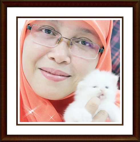 dewiratnamaya's profile picture. 