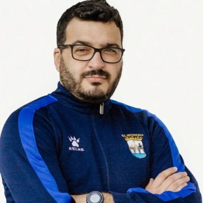 Entrenador Nacional de Fútbol/Máster en Táctica y Dirección de equipos de fútbol (UEMC)/Máster en Psicología del deporte (IESPORT)/Monitor de Fútbol Sala