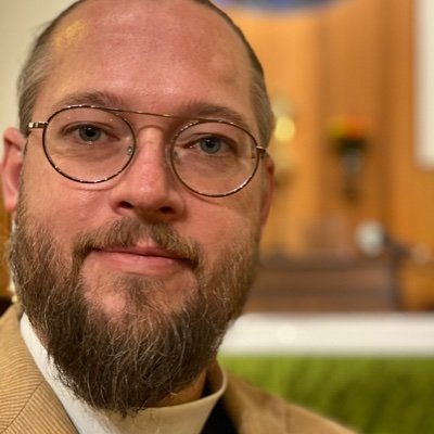 Artist, writer, and contemplative Episcopal parish priest. Here for theopoetics, social justice, and long sits with big books.
