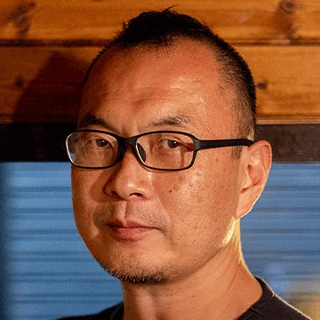 講談社『週刊現代』『現代ビジネス』などを経て、オンライン経済メディア『Business Insider Japan』専門編集委員（ポストやリアクションは編集部の総意とは無関係です）。古本酒場『鉄塔文庫』創業者兼運営委員（2025年10月に創業14周年）。エジプト・カイロ在住。