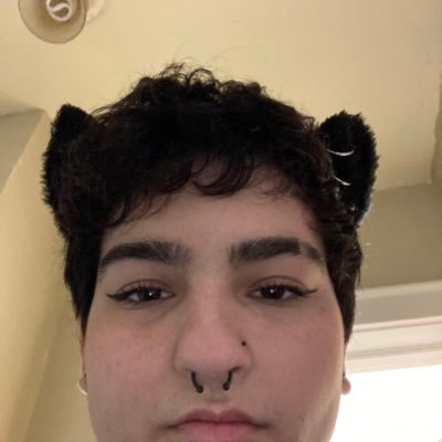 do_i_smell_gay's profile picture. Where is gun point?