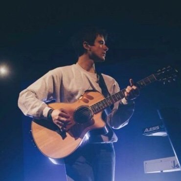 I am a human
Fanpage for @alecbenjamin
NOT IMPERSONATING ANYONE