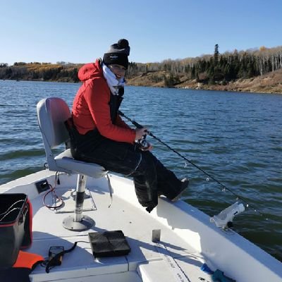 Multi-species angler | #scicomm | 🇨🇦🏳️🌈 #BiInSci