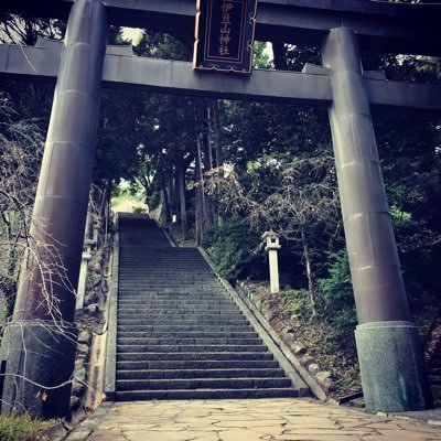 R18URA_mie's profile picture. はじめまして。依存性に近いくらいエロいことが大好きな40代のオヤジです。同じくＨが大好きなお互いのプライベートに干渉しない女性とお知り合いになりたいのです。中部から北部でセフレや割り切り大人でも可能な女性がいましたら、お気軽にお声掛けください！無言フォローお許しくださいませm(_ _)m