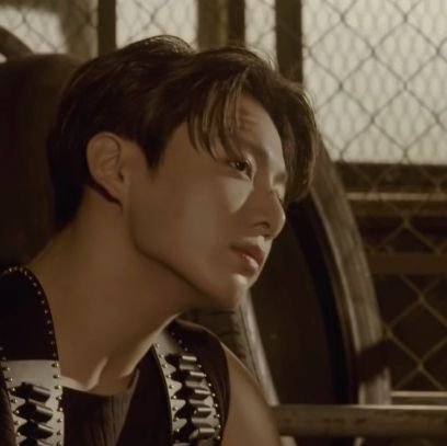 tinykookie3's profile picture. thighs? ♡ 안녕~~ | she/her