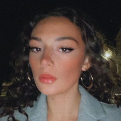 je l’inviterai prendre un verre à Cannes, dans la plus belle des suites, crois-moi qu’on verra qu’elle