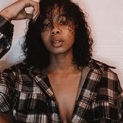 ThabeloNgatane's profile picture. CITIZEN💙| Halsey stan account