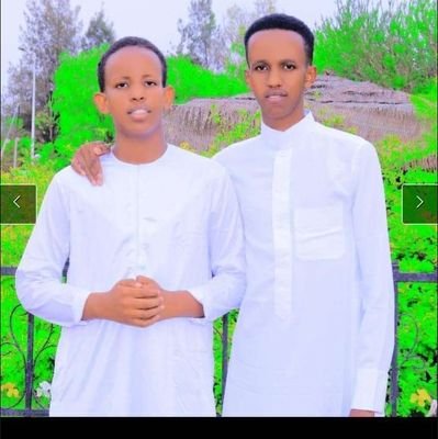 Sunnada Nebi Maxamed CSW waxa ay la mid tahay doonnidii Nebu Nuux. Qof kasta oo raacaa wuu badbaadi, kii kasta ee ka degaana wuu qarqoomi. – Imam Malik.