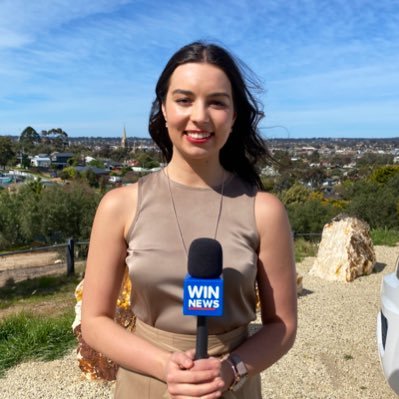 Producer at @9NewsMelb via @WINNews_Ben grace.aicken@nine.com.au