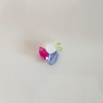 猫と石とお菓子が好き🌸 鉱物の素敵写真は無言で拝む🤤ハンドメイドアカという名の雑談アカ。。作品&告知→@RikkaRasielluka minne→https://t.co/jnQQKLMaeg インスタ→https://t.co/1px1qvKf3Y 🦋→@riurikka