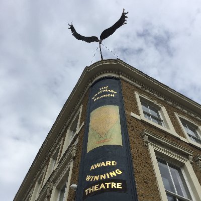 An award-winning theatre, pub and kitchen on the border of Islington and Hackney.