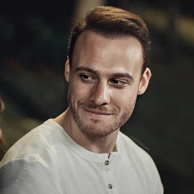 fck_u_j's profile picture. @trust_issuesj