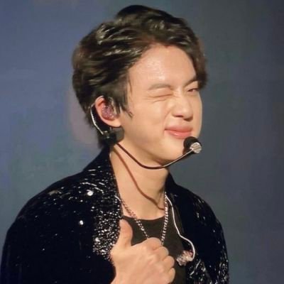 ~ Tus comienzo será humilde pero tu futuro será próspero ~ BTS🌹
~ Jin Biased...💋💅🏻
~ Army💜
~Fan Acount 🌸