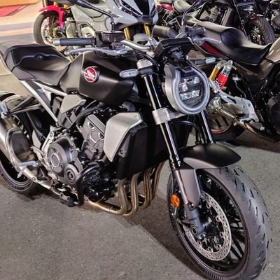 愛車:CB1000R、CT125
バイクはジャンル問わず好きです。
無言フォロー失礼させて頂きます。