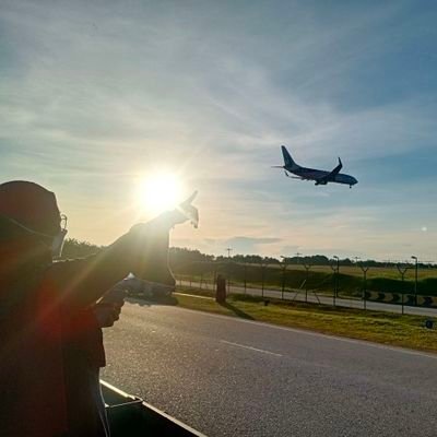 kizunamirai92's profile picture. I'm a 'NATURE' woman. 'Hakuna Matata'







I. Hadi