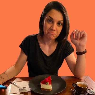 StefaniaSemin10's profile picture. T-shaped student 🎓