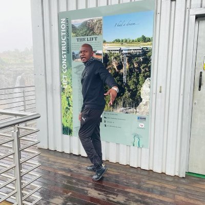 Manithoz's profile picture. Web Developer