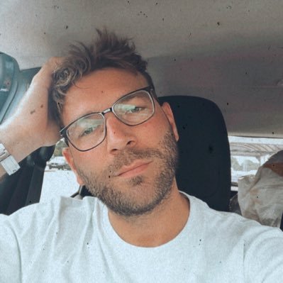 OliMacfly's profile picture. Always stay positive / Keep smiling / I'm Macfly