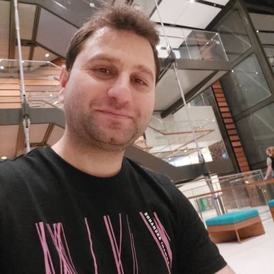 karimmhsd's profile picture. 