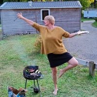 Janika Kuge (@farinedijon) Twitter profile photo