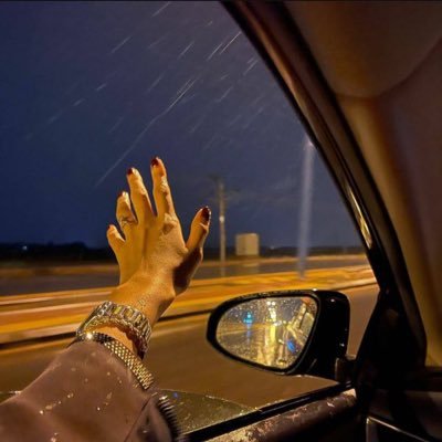 ”عـذبة ، كـالطفولة كـالاحلام “.