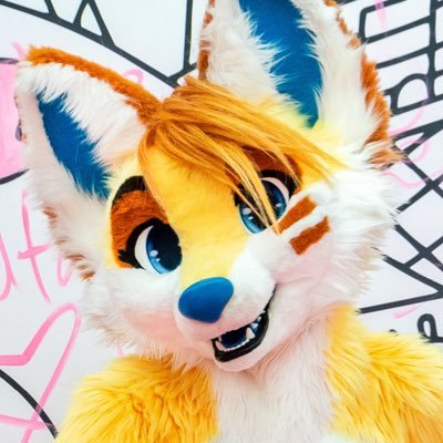 Banana fox! Head by @TemplaCreations. please tag @Fuzzerfox in pictures!