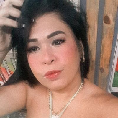 Que eu saiba ser luz quando tudo ao meu redor for escuridão. O segredo da felicidade é manter a felicidade em segredo. Faça cada instante da sua vida valer a ♥