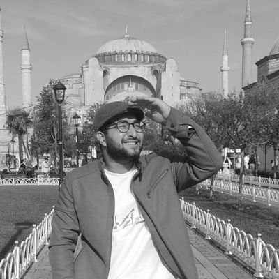 Elkebeer__'s profile picture. ‏انت تكون انت ، يالها من مهمة شاقة .. ‎#MISIRLIYIM🇪🇬 ‎#turkey 🇹🇷♥️ ‎#Jokerian ♥️ ‎#Architect🏢🏡🏠🏰 ‎#photographer♥️📷
