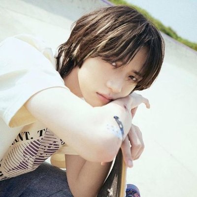 jxstalonelyboy's profile picture. dumb student