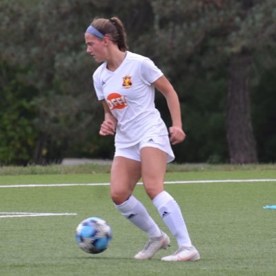 5’4 center mid/ outside back/ utility Lake Zurich High School ‘22 FC1974 U19 Elite #19