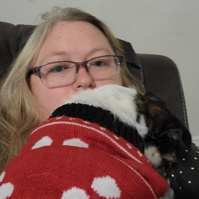 MaritimeGirl13's profile picture. She/her